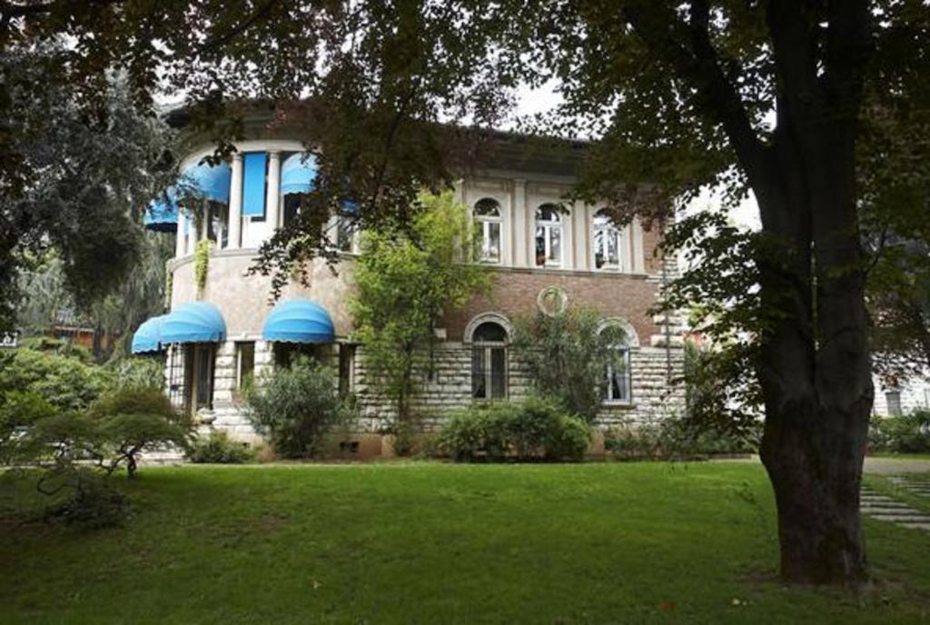 Villa V Brescia Exteriör bild